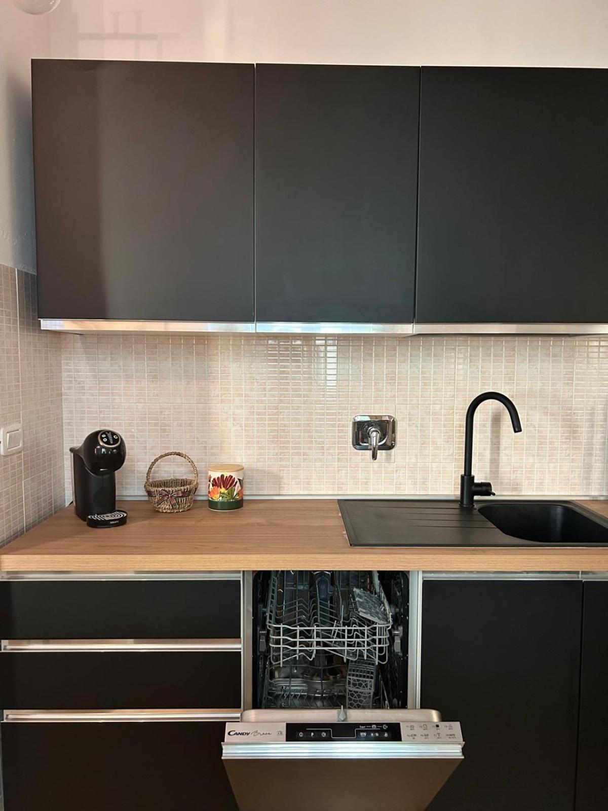 Elisia Apartment Terricciola Bagian luar foto